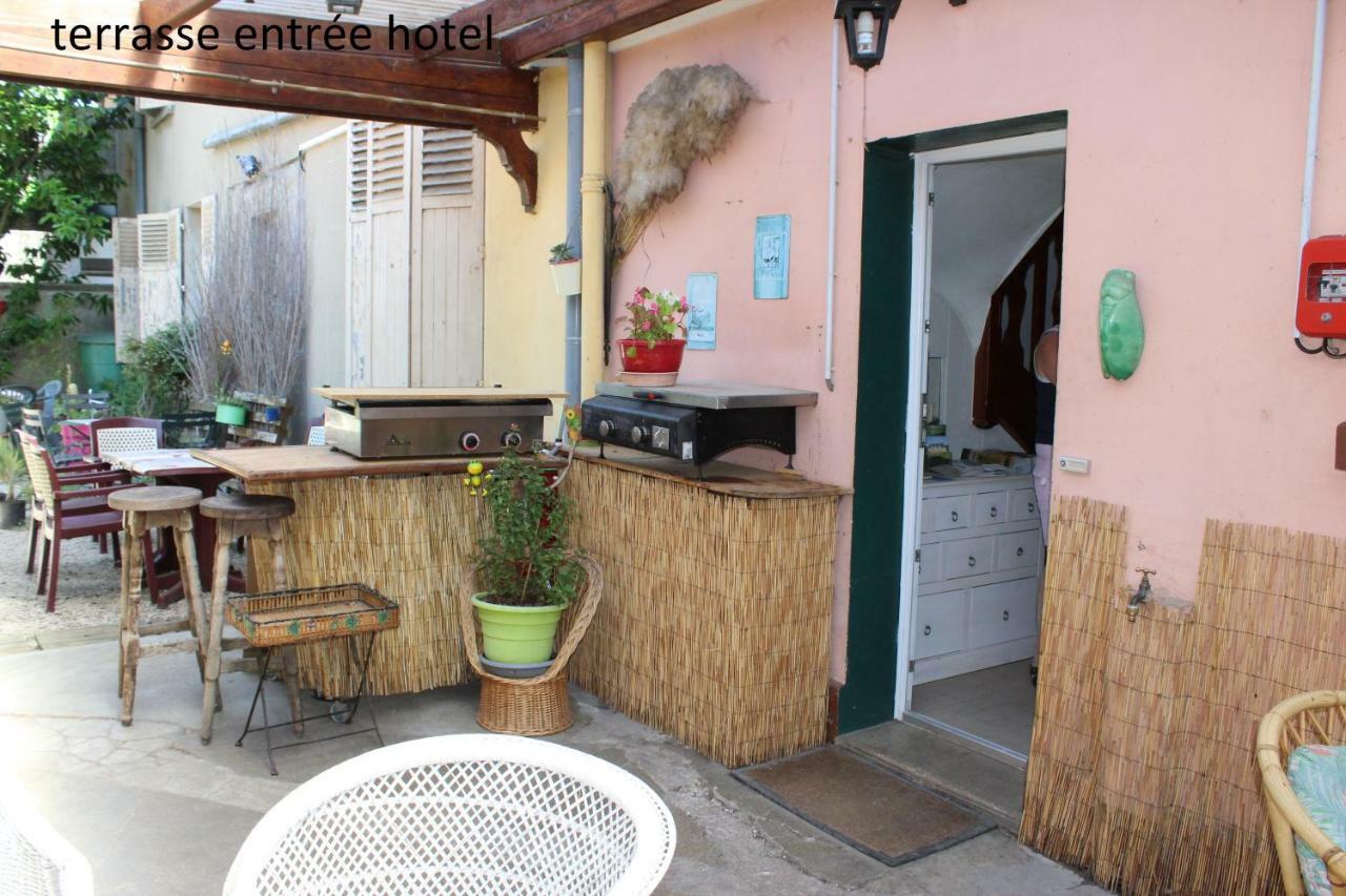 Hotel Le Dervois Montier-en-Der Kültér fotó