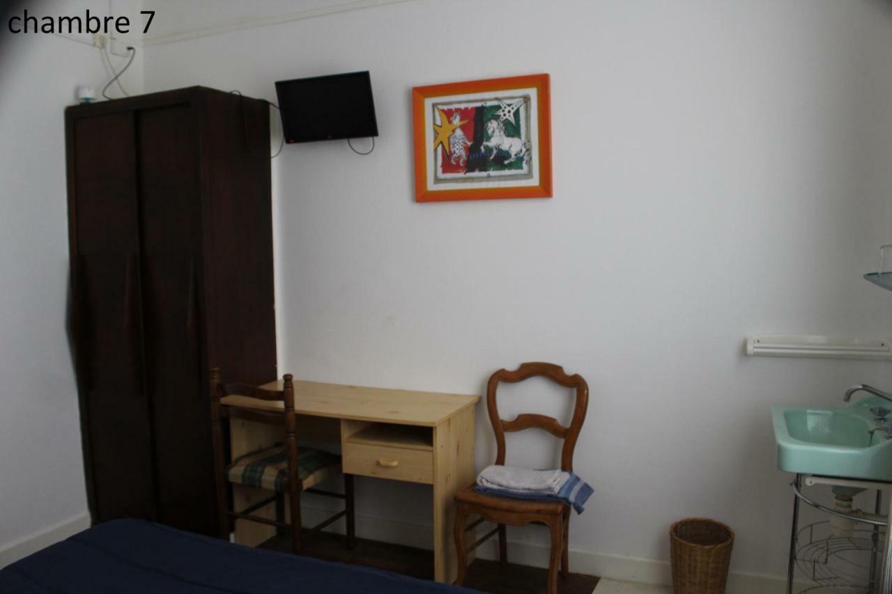 Hotel Le Dervois Montier-en-Der Kültér fotó